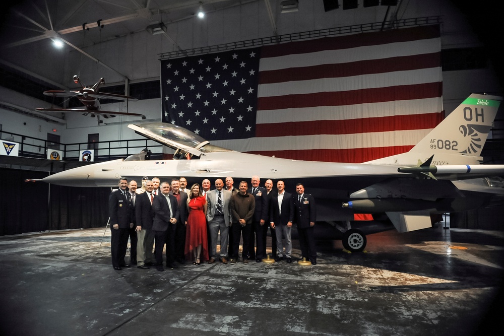 MAPS Museum Dedicates F-16 to Fallen 180FW Pilot