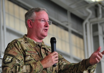 403rd Wing welcomes new commander