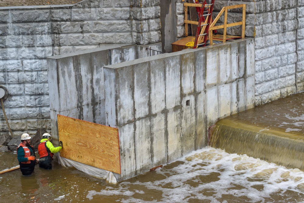 Blocking off the Harpersfield Dam lamprey trap inlet
