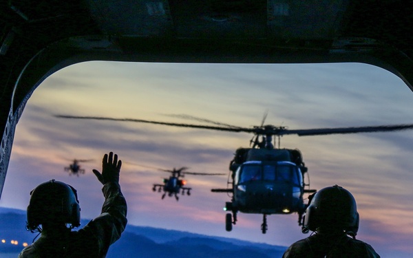 101st CAB Flyover Tennessee Titans