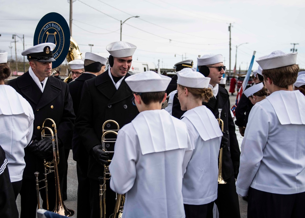 NBNE Visits with Middle School Students Before Veteran's Day Parade