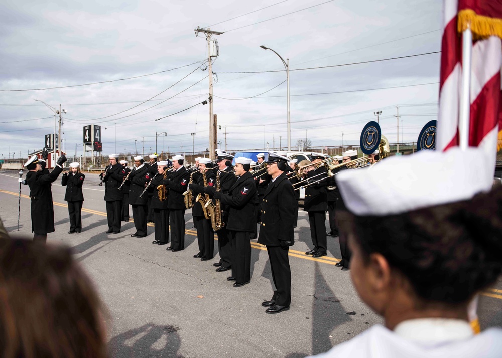 NBNE Visits with Middle School Students Before Veteran's Day Parade