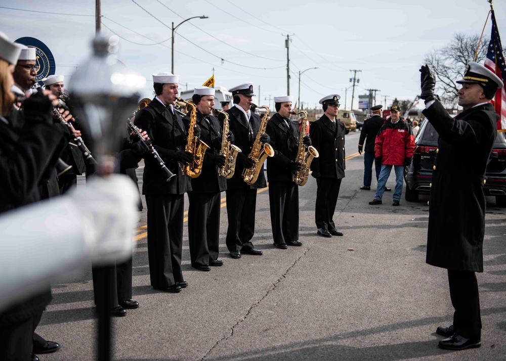 NBNE Visits with Middle School Students Before Veteran's Day Parade