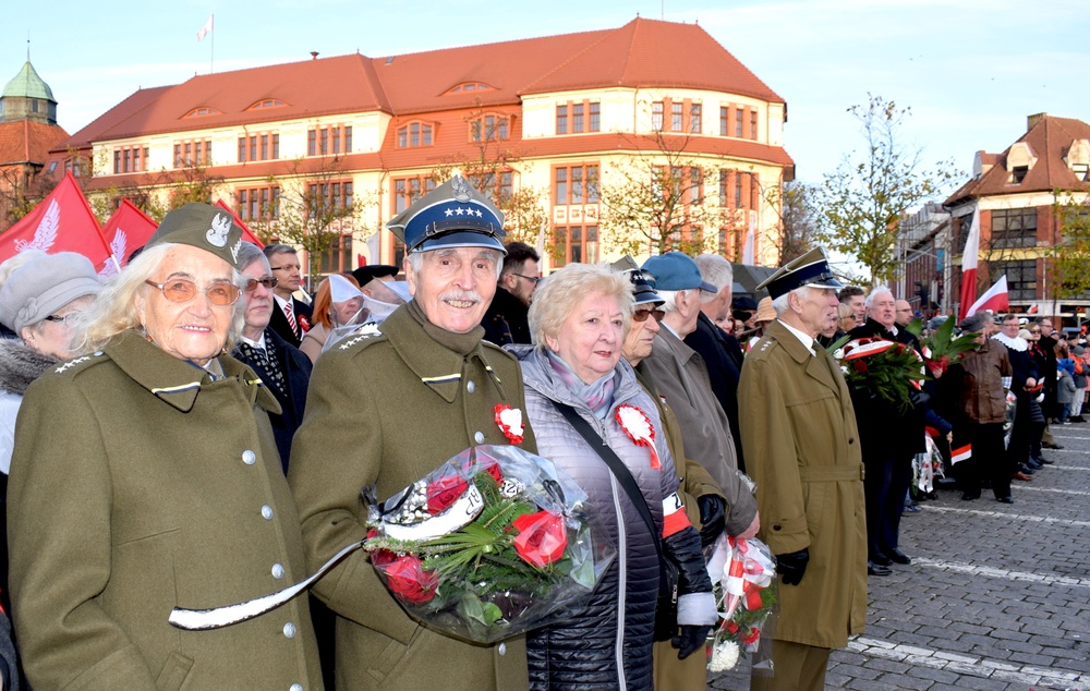 U.S. Navy Participates in Polish Independence Day commemoration