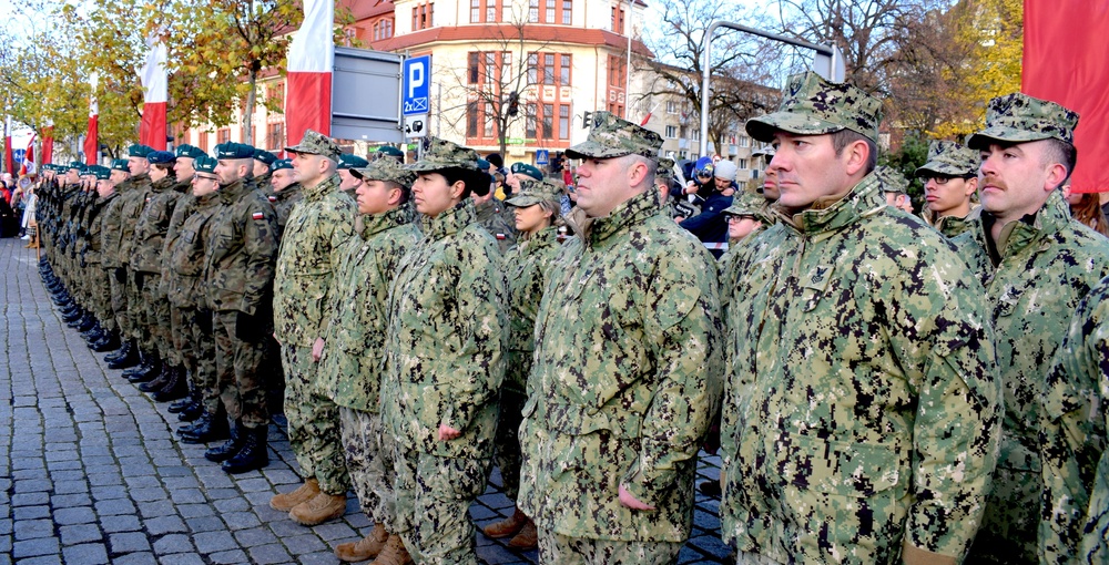 U.S. Navy Participates in Polish Independence Day commemoration