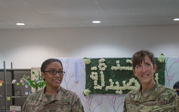 Kuwaiti army medics host Airmen medical staff