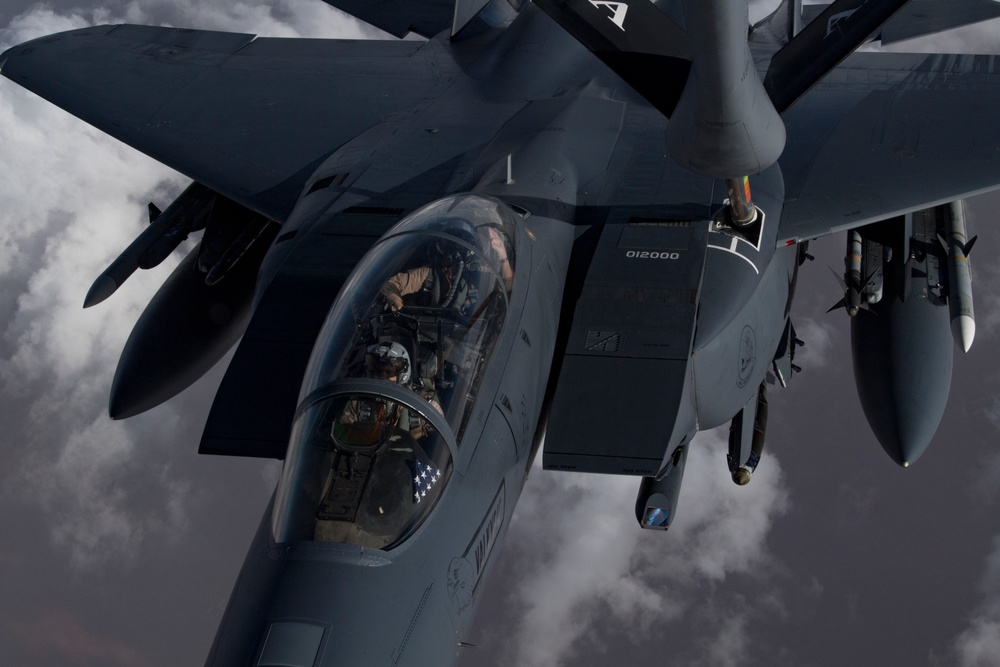 KC-135 AOR refueling mission