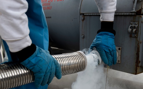 23d LRS Airmen test LOX purity