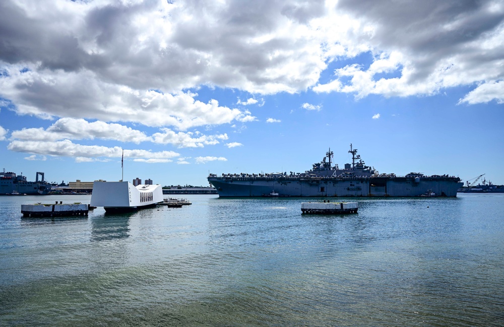 USS Boxer Arrives at Pearl Harbor