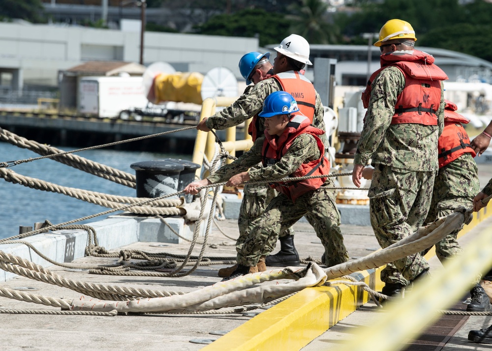 USS Boxer Arrives In Pearl Harbor