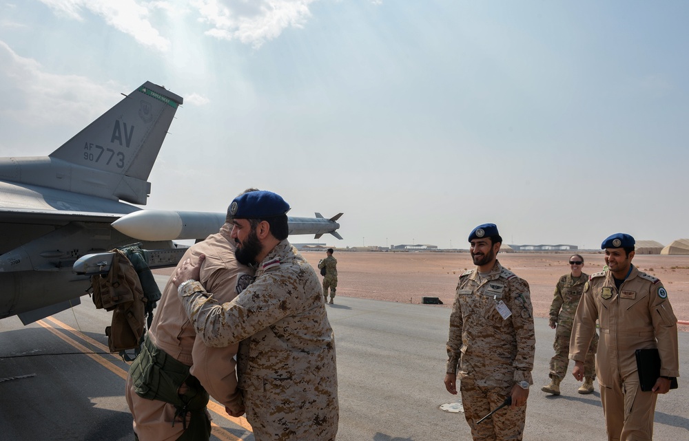 DVIDS - Images - AFCENT commander visits Prince Sultan Air Base [Image ...