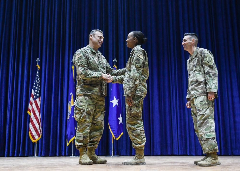 Lt. Gen. Guastella goes into Airmen’s workplaces, recognizes top performers