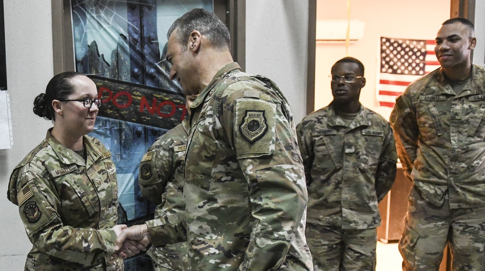 DVIDS - Images - Lt. Gen. Guastella goes into Airmen’s workplaces ...