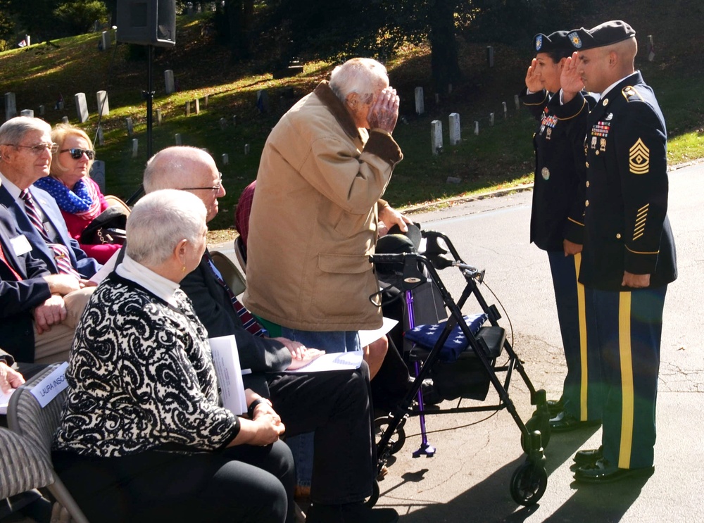 Fort Lee SAMC honors WWII veteran