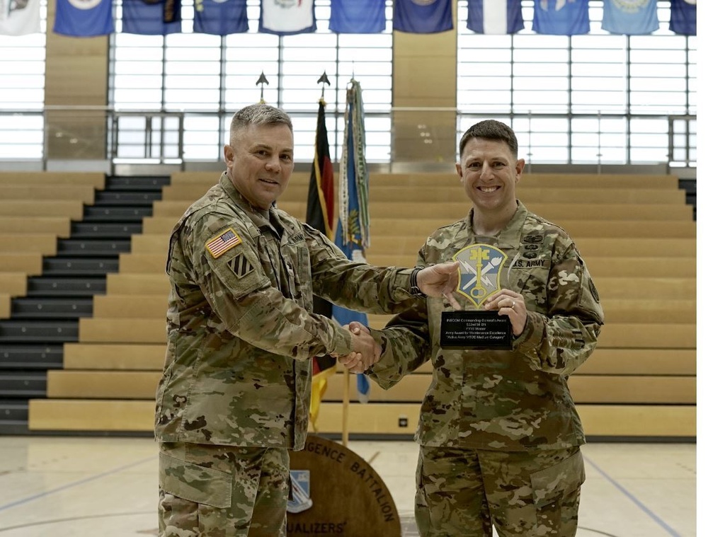 522nd MI Battalion wins two Army-level supply excellence awards