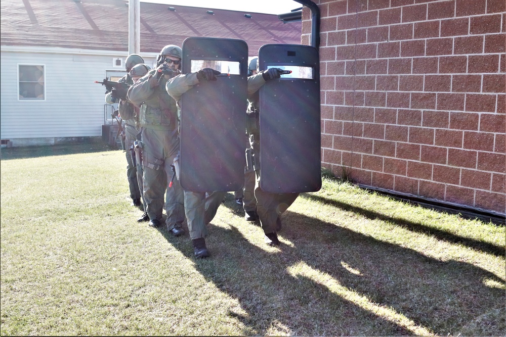 Fort McCoy Special Reaction Team holds training, prepares for possible responses