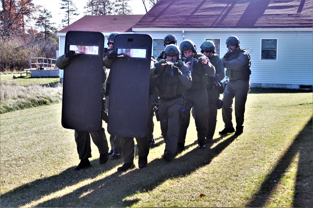 Fort McCoy Special Reaction Team holds training, prepares for possible responses