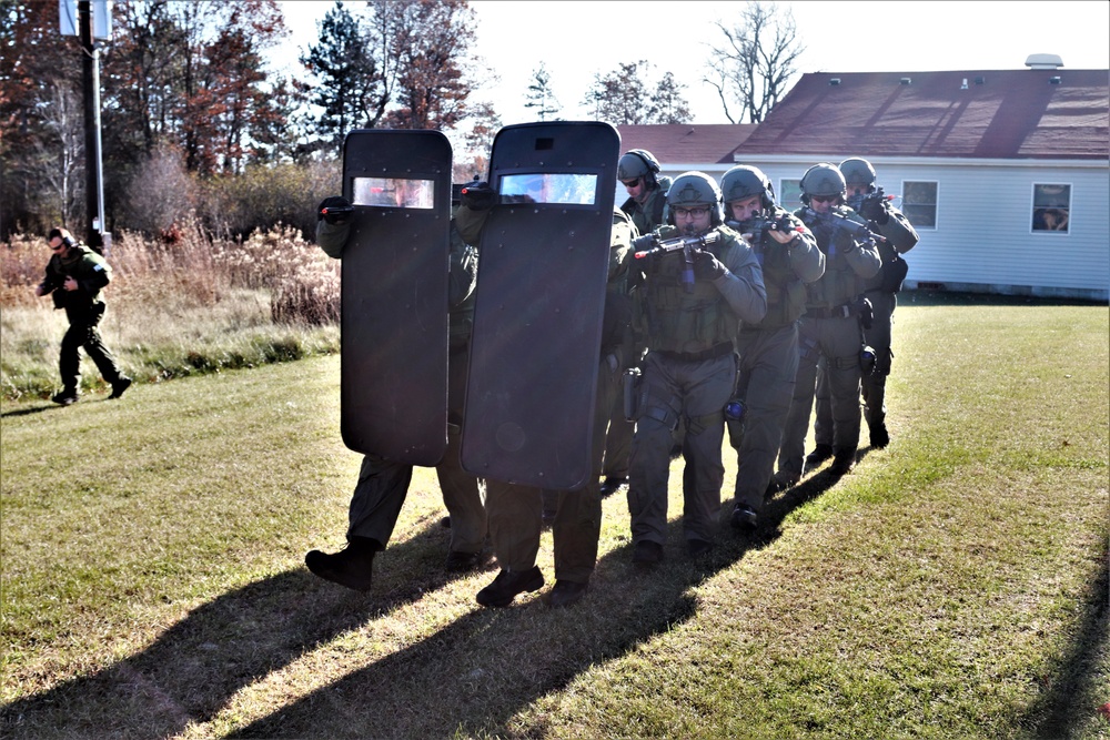 Fort McCoy Special Reaction Team holds training, prepares for possible responses