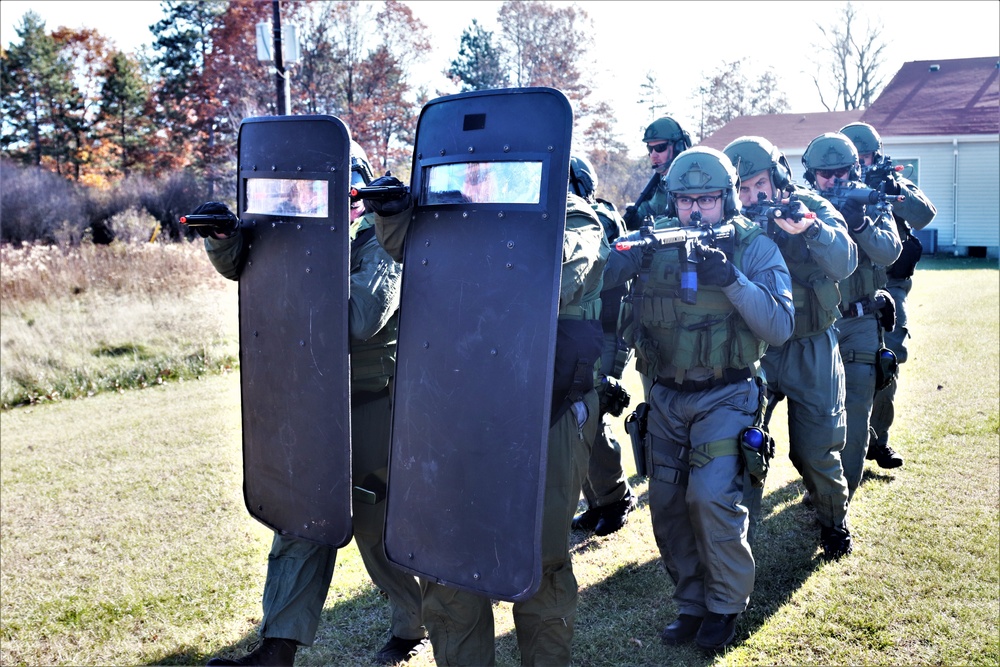 Fort McCoy Special Reaction Team holds training, prepares for possible responses