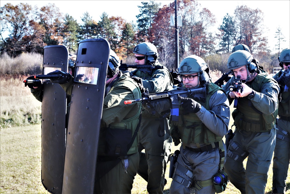 Fort McCoy Special Reaction Team holds training, prepares for possible responses