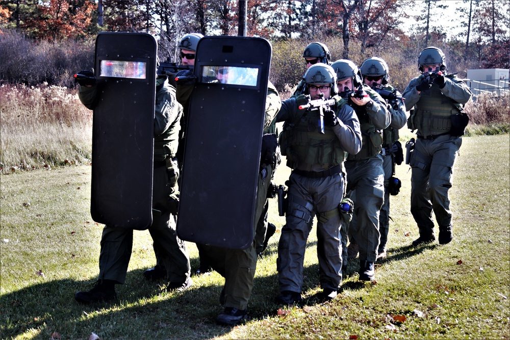 Fort McCoy Special Reaction Team holds training, prepares for possible responses
