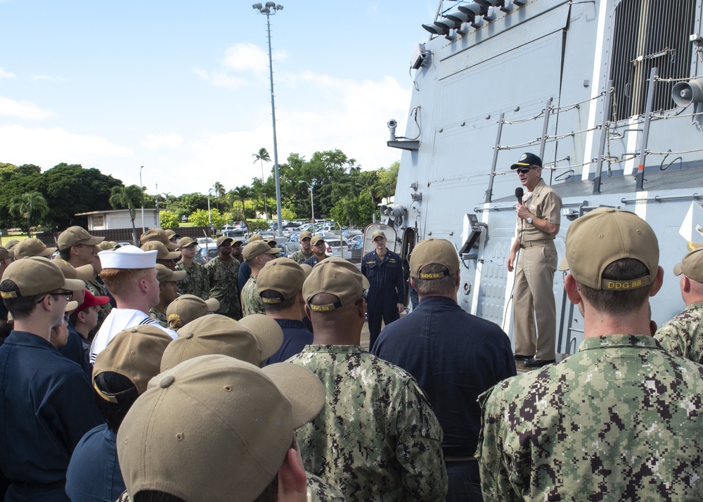 Vice Adm. Richard Brown, Commander, Naval Surface Force, U.S. Pacific Fleet, visits Hawaii