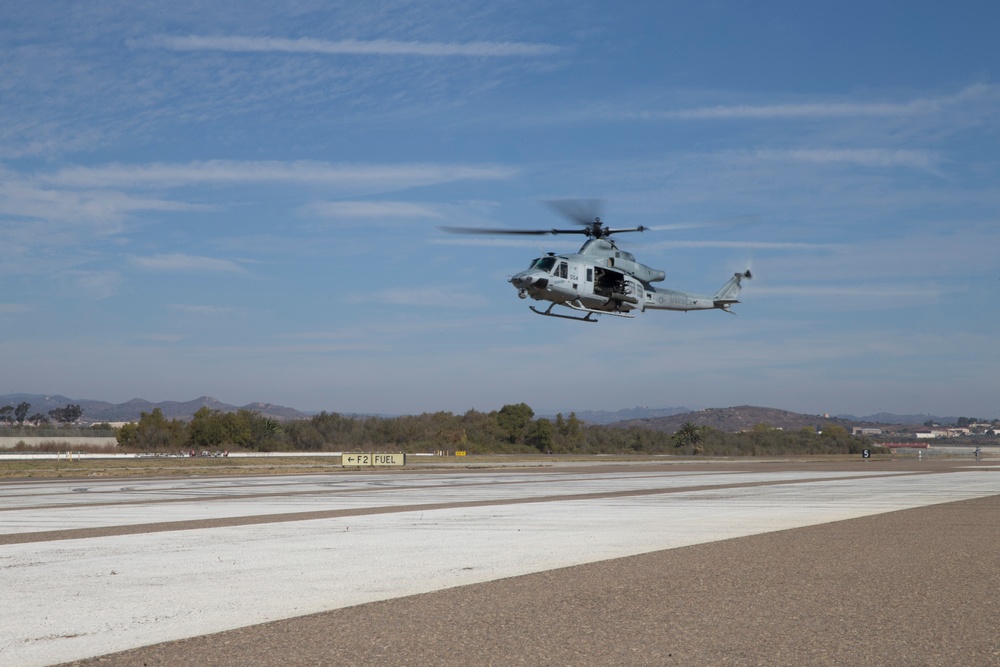 Viper, Venom helicopters train at MCAS Camp Pendleton