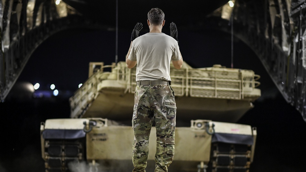 Projecting Combat Power: U.S. Soldiers, Airmen conduct joint M1 load