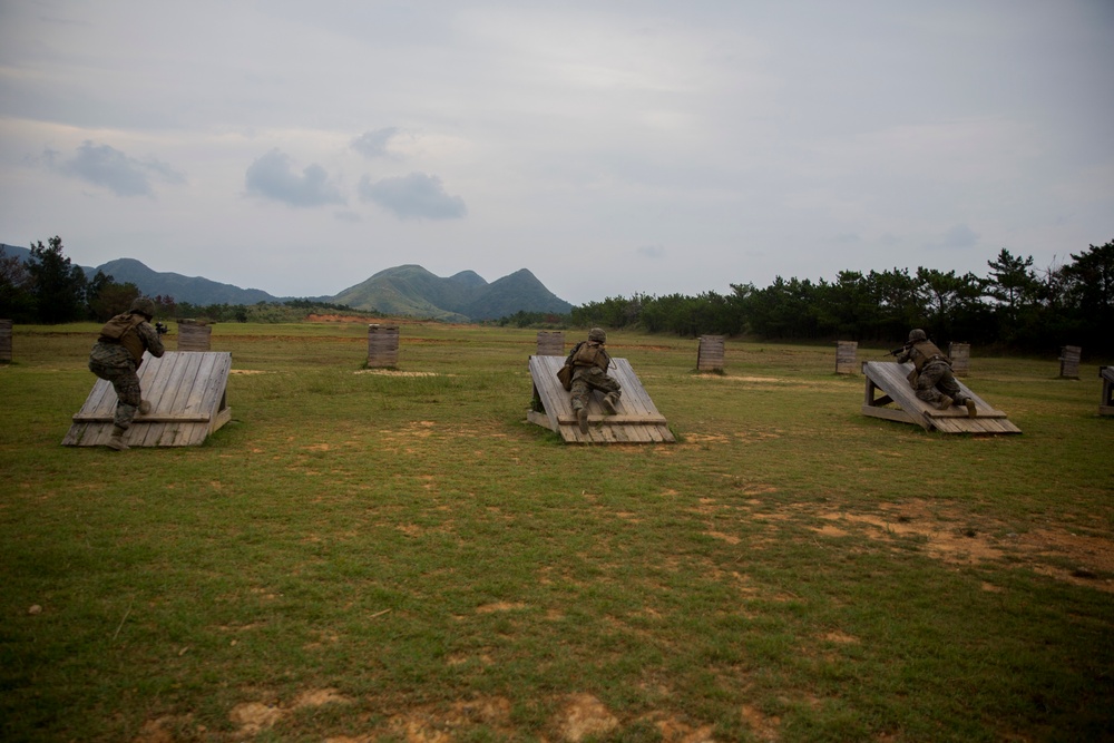 CLB Marines conduct battalion field exercise