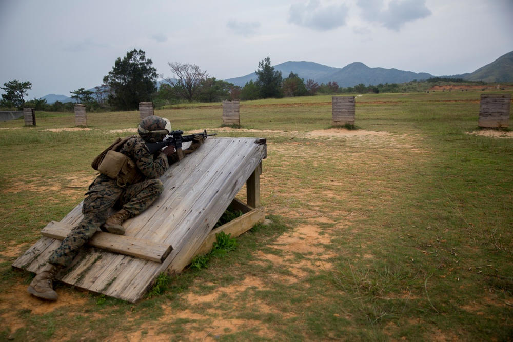 CLB Marines conduct battalion field exercise