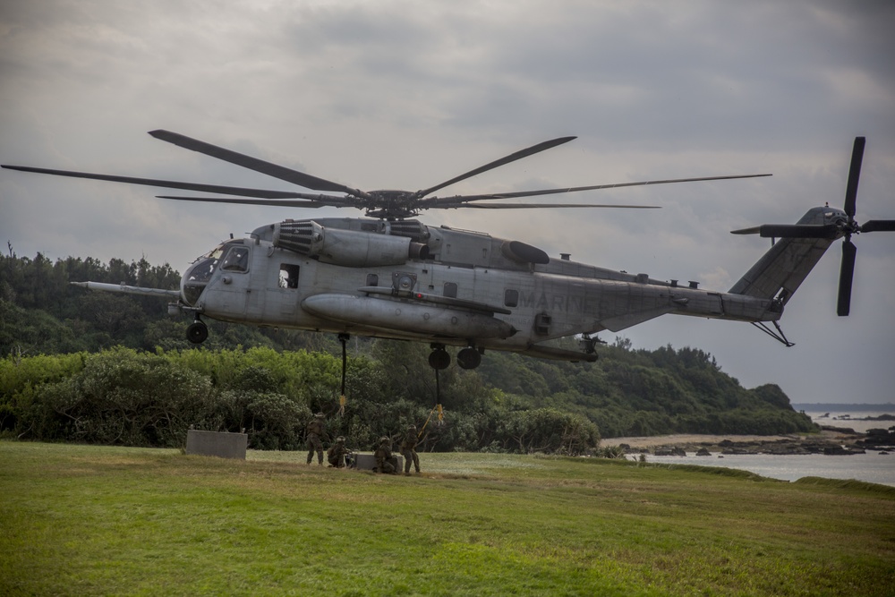 CLB Marines conduct battalion field exercise