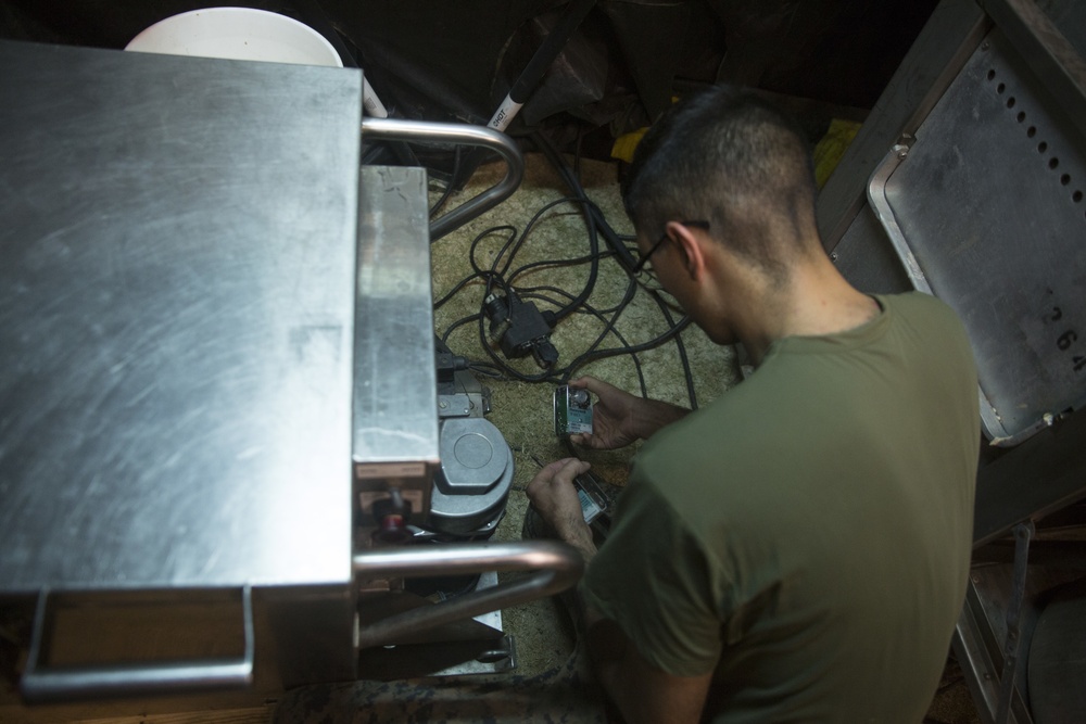 CLB Marines conduct battalion field exercise