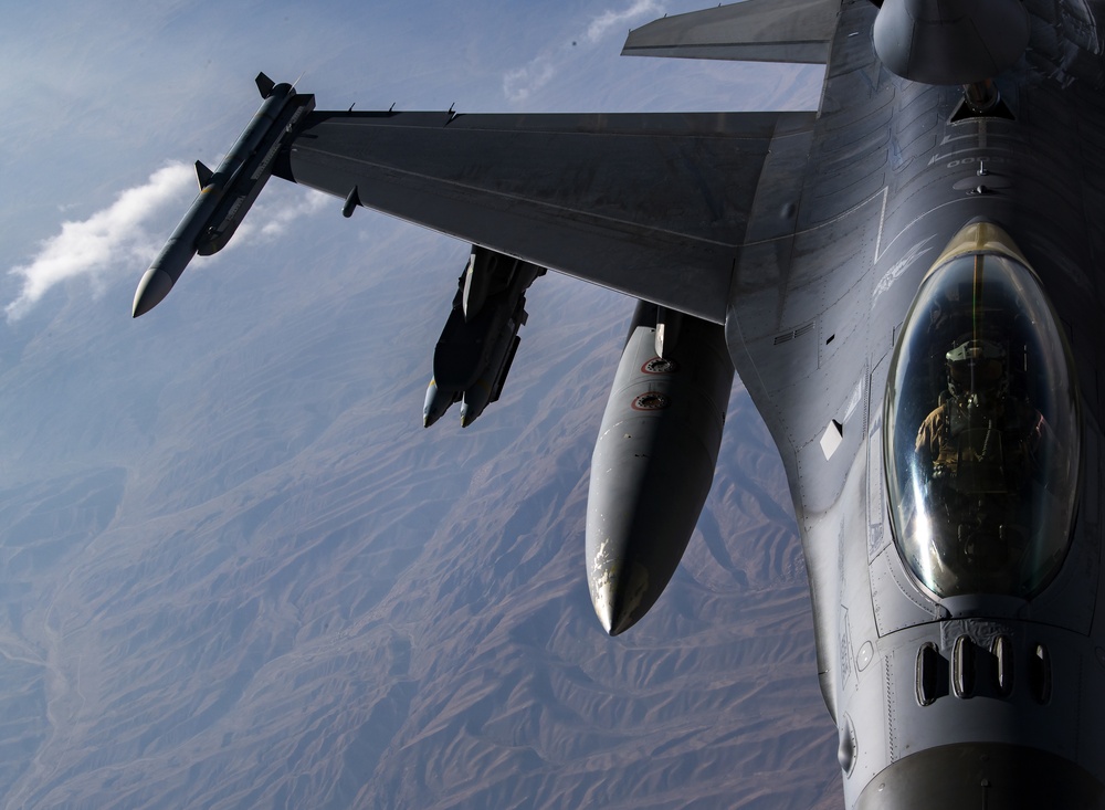 79th FS refuels over Afghanistan