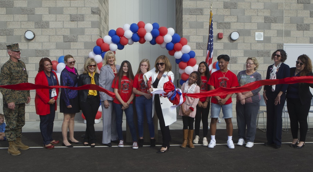 Pendleton CG attends San Onofre School ribbon cutting ceremony