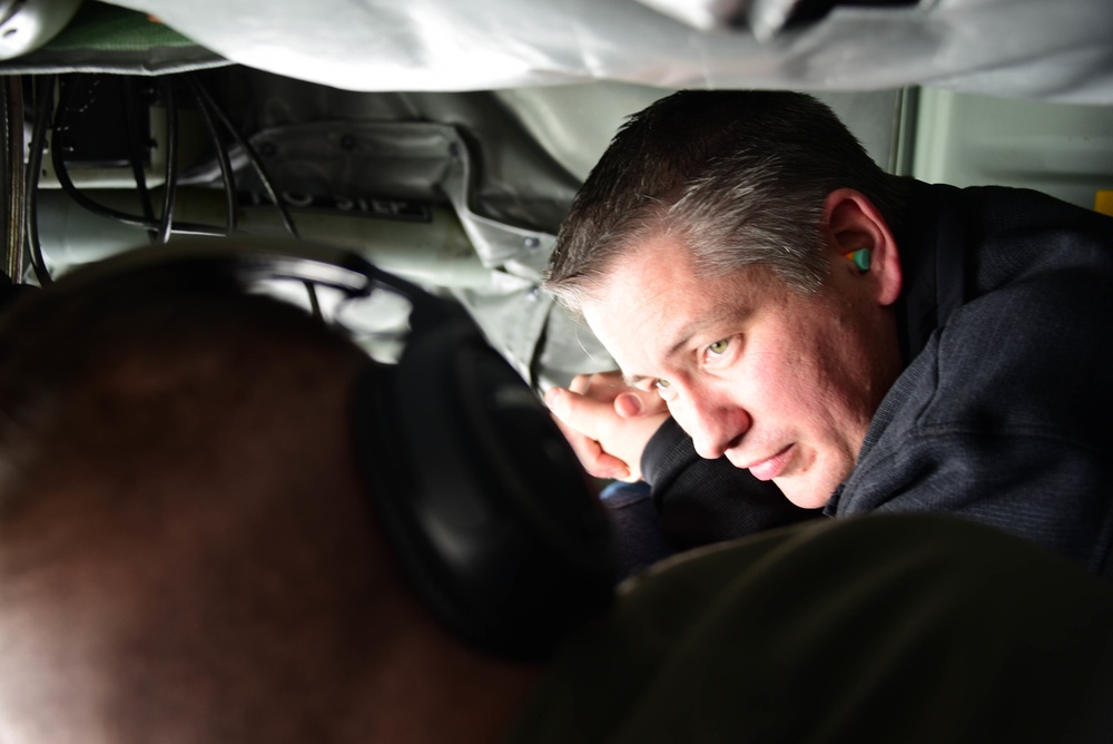 134th Air Refueling Wing hosts local civic leaders on refueling flight