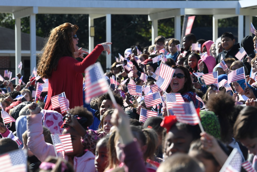 Local elementary school honors veterans