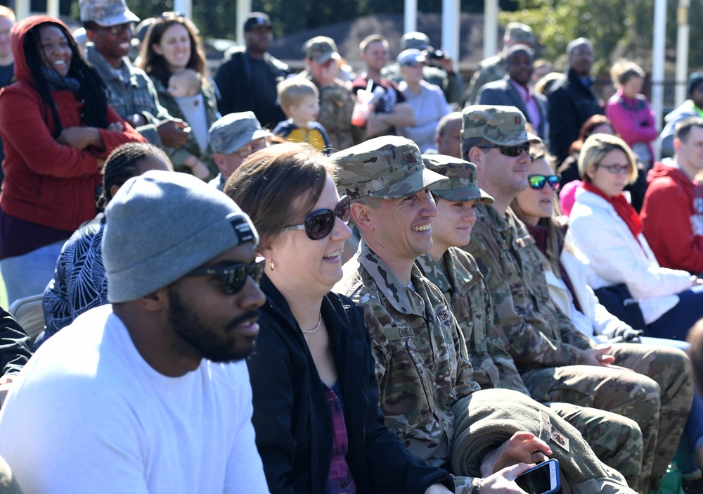 Local elementary school honors veterans