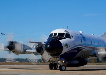 NOAA, NHC visit 53rd WRS Hurricane Hunters