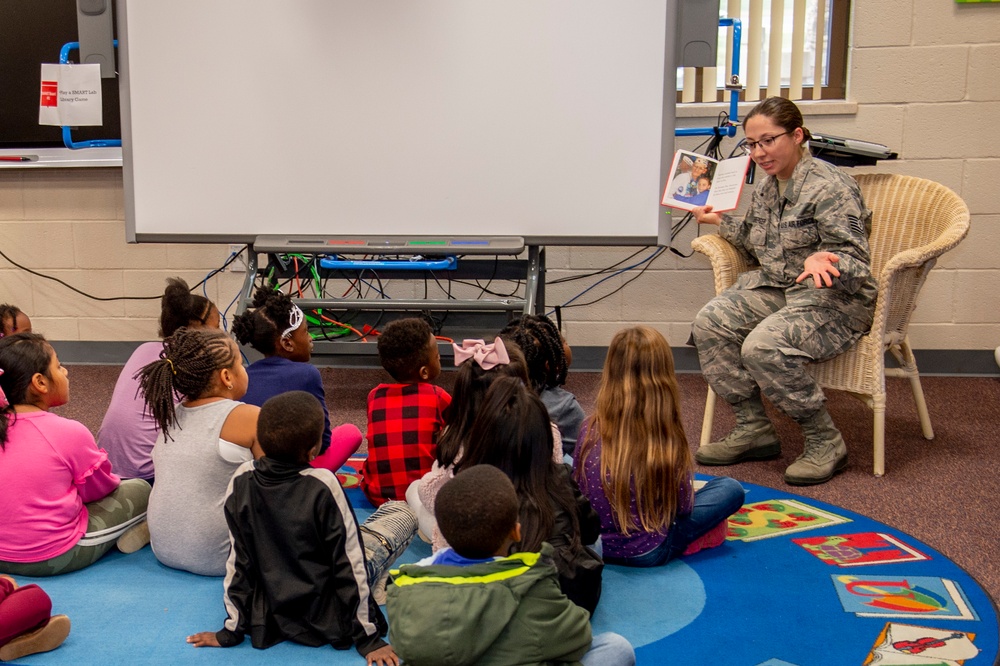 Georgia Air Guardsmen give back to local schools, read to students