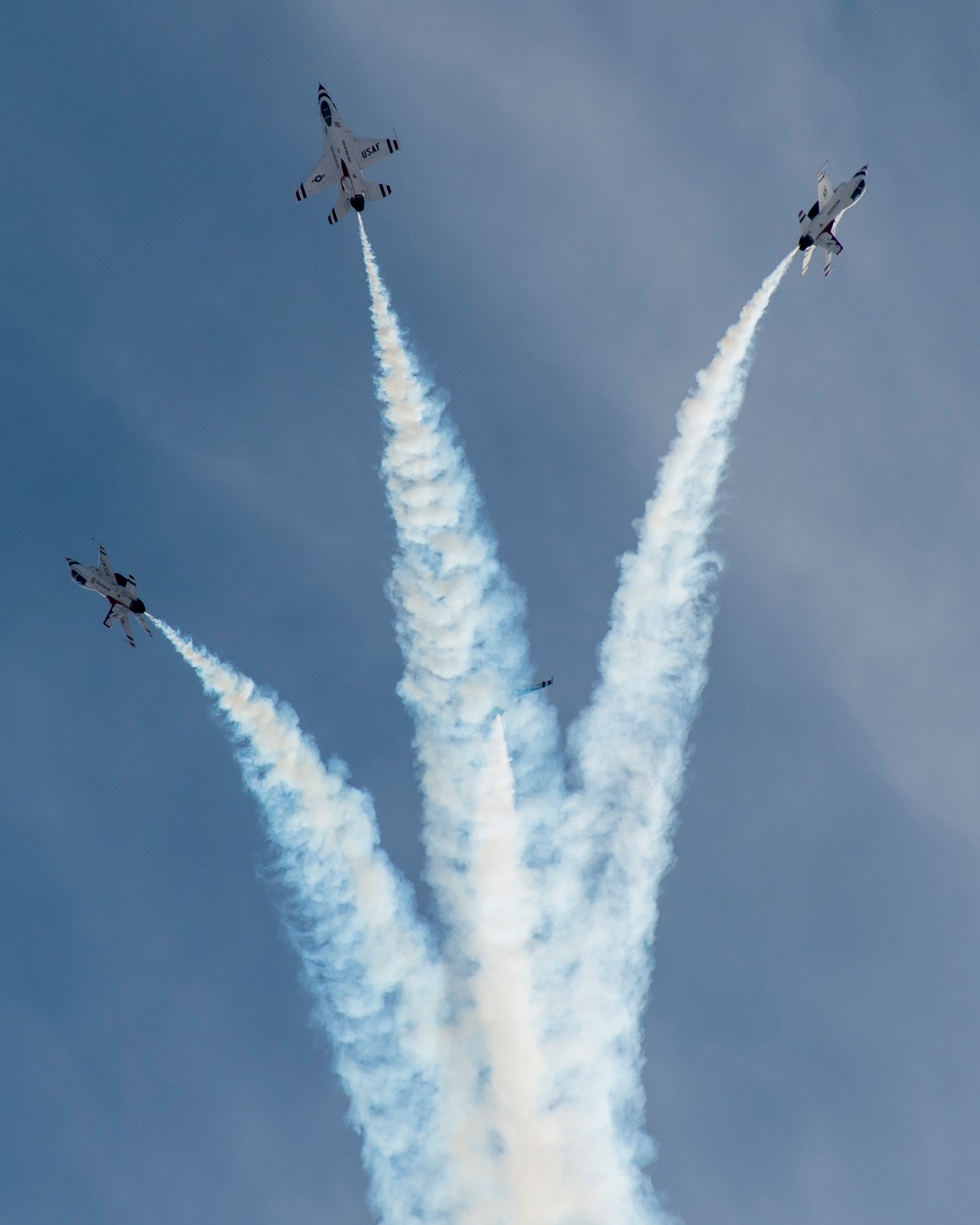 Thunderbirds Prepare for Aviation Nation