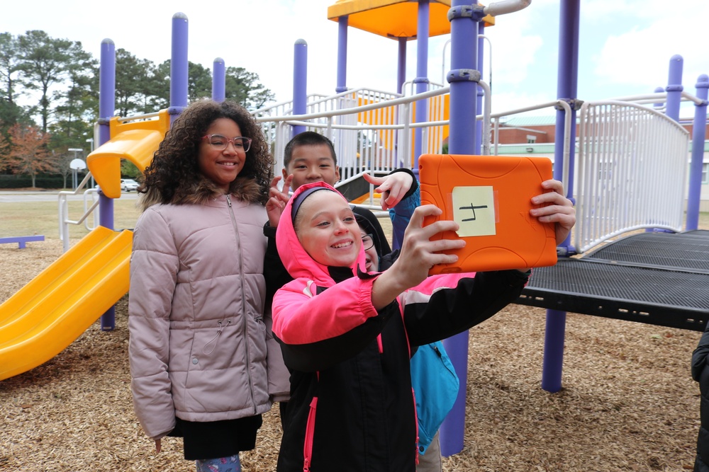 Norfolk District and young scientists intersect during geotagging event