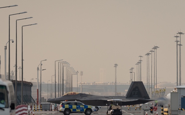F-22s Arrive for the Dubai International Air Show