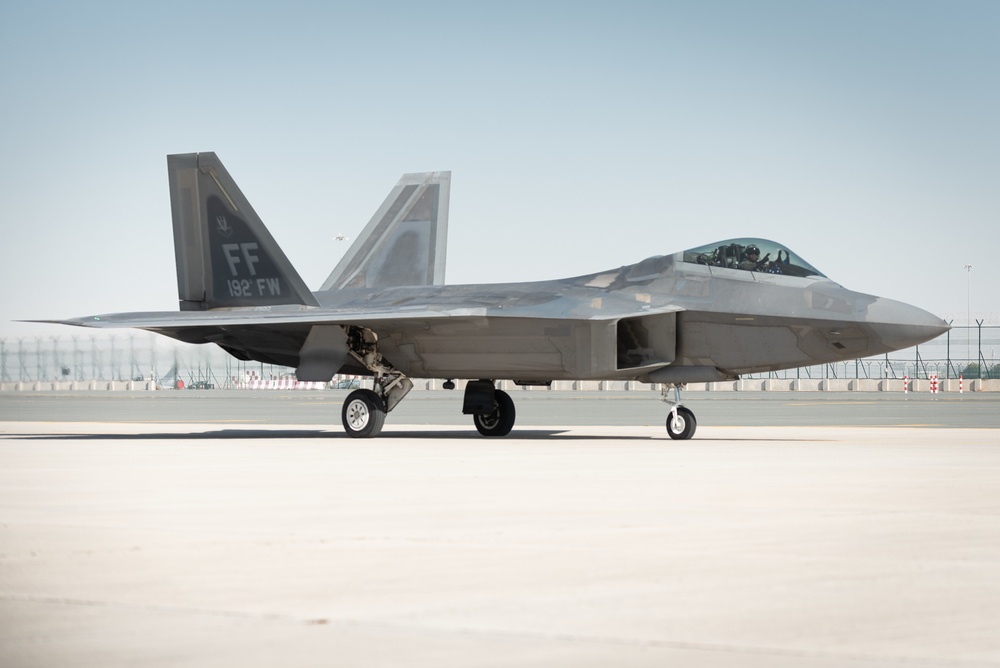 F-22s Arrive for the Dubai International Air Show