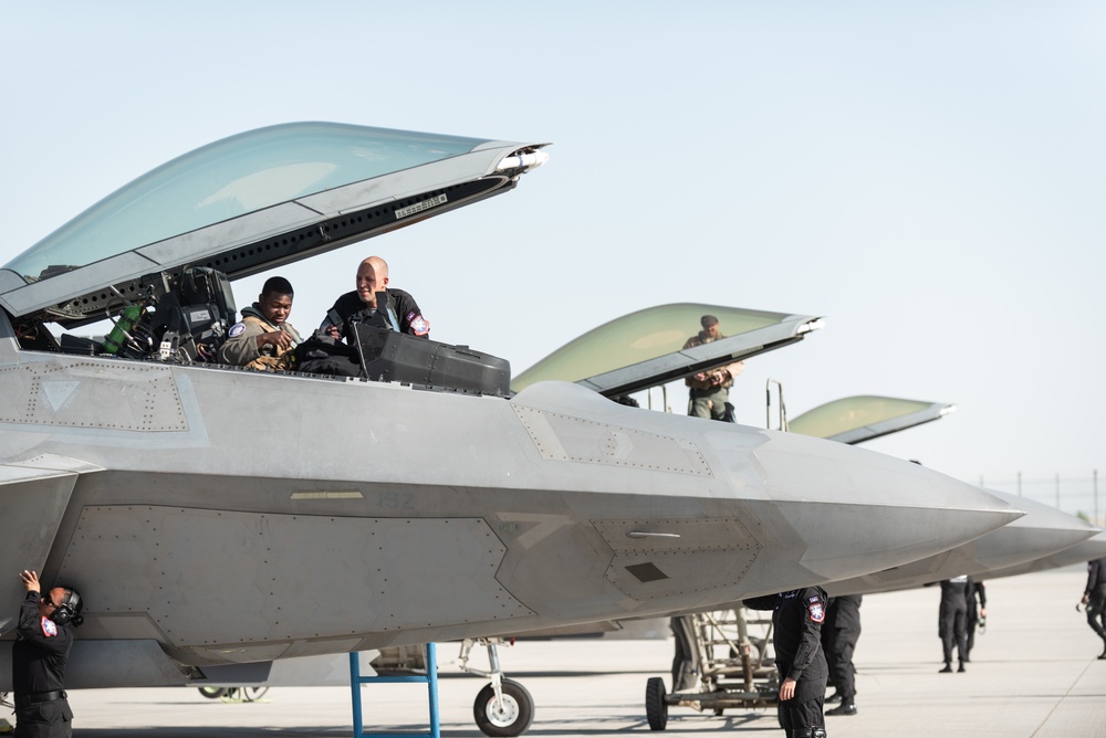 F-22s Arrive for the Dubai International Air Show