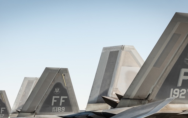 F-22s Arrive for the Dubai International Air Show