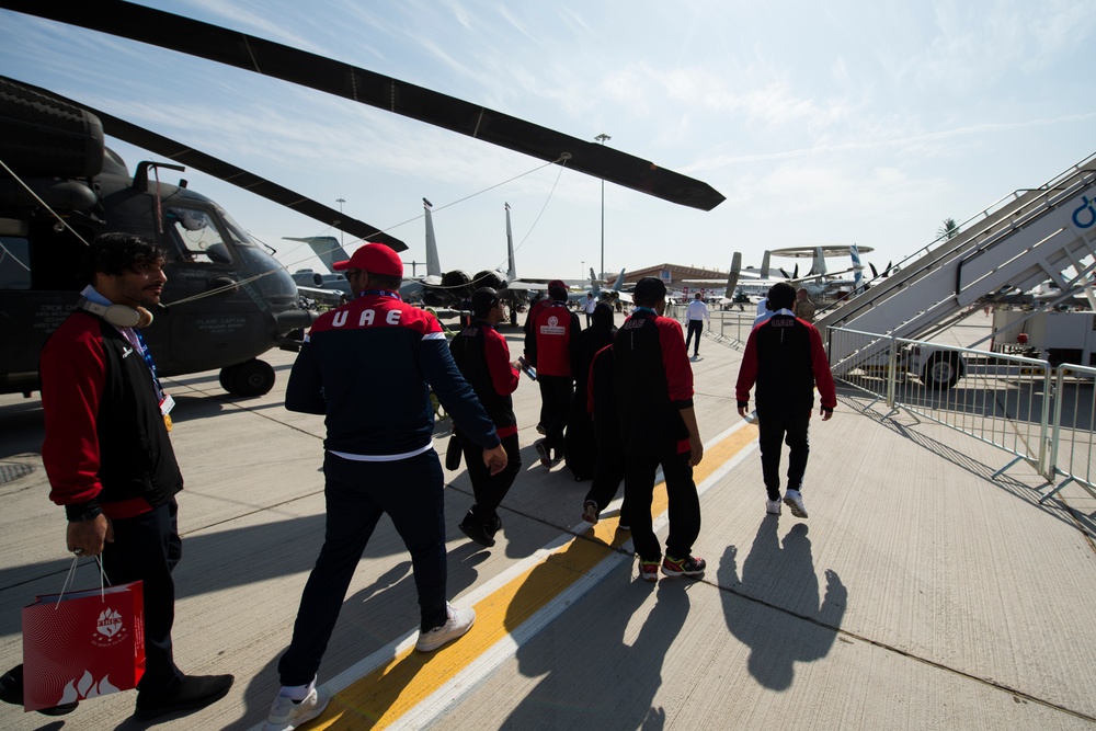 UAE Special Olympics tours U.S. aircraft during Dubai Airshow