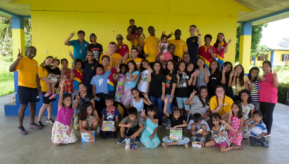 USS Emory S. Land and USS Asheville Volunteer at Bagong Pag-Asa Youth Rehabilitation Center in Puerto Princesa