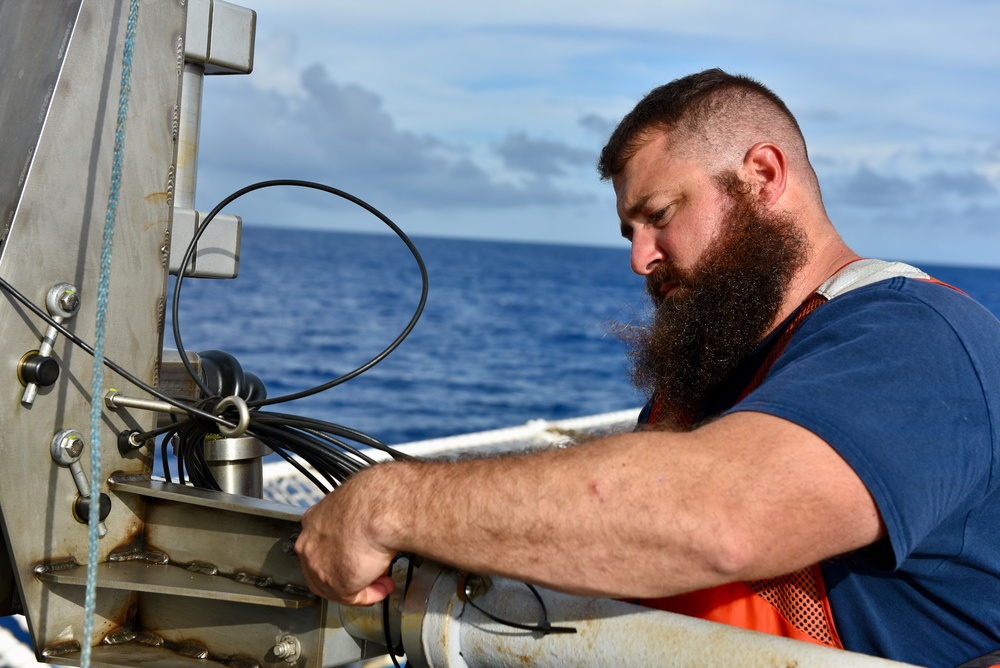 USCGC Stratton (WMSL 752) conducts Scan Eagle operations in Pacific