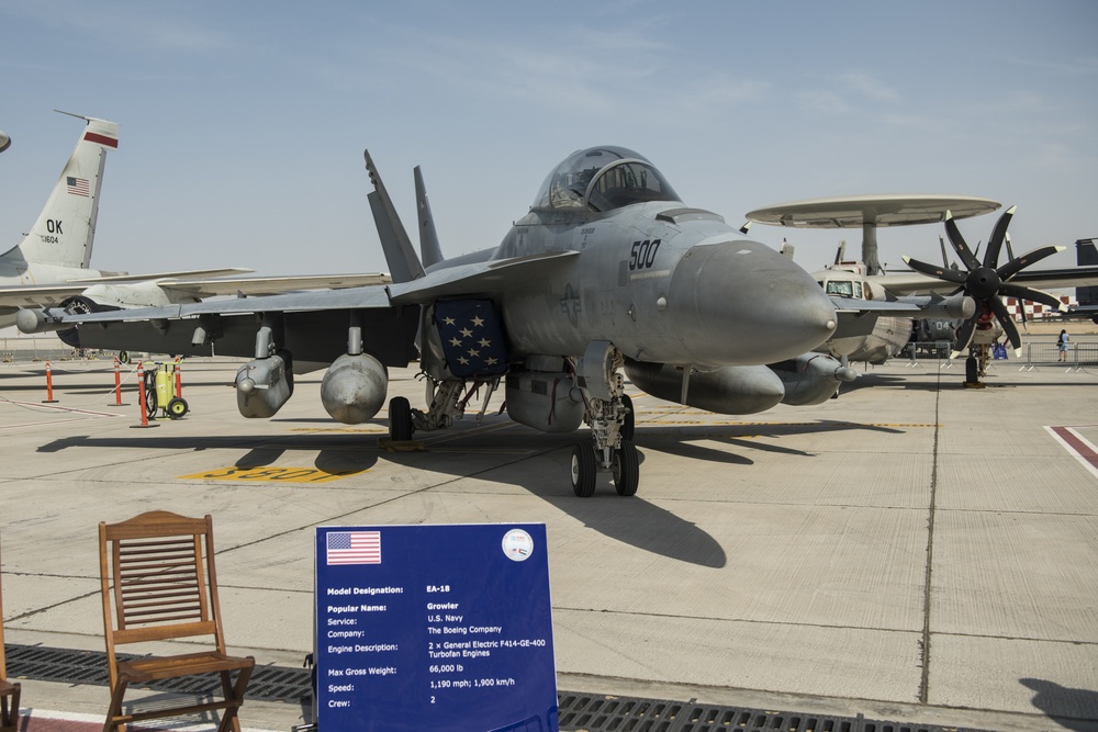 U.S. showcases assets during 2019 Dubai Airshow opening day