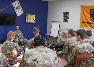 Racers and Lifeliners Come Together: Murray State University hosts 101st Sustainment Brigade at Military Appreciation Day